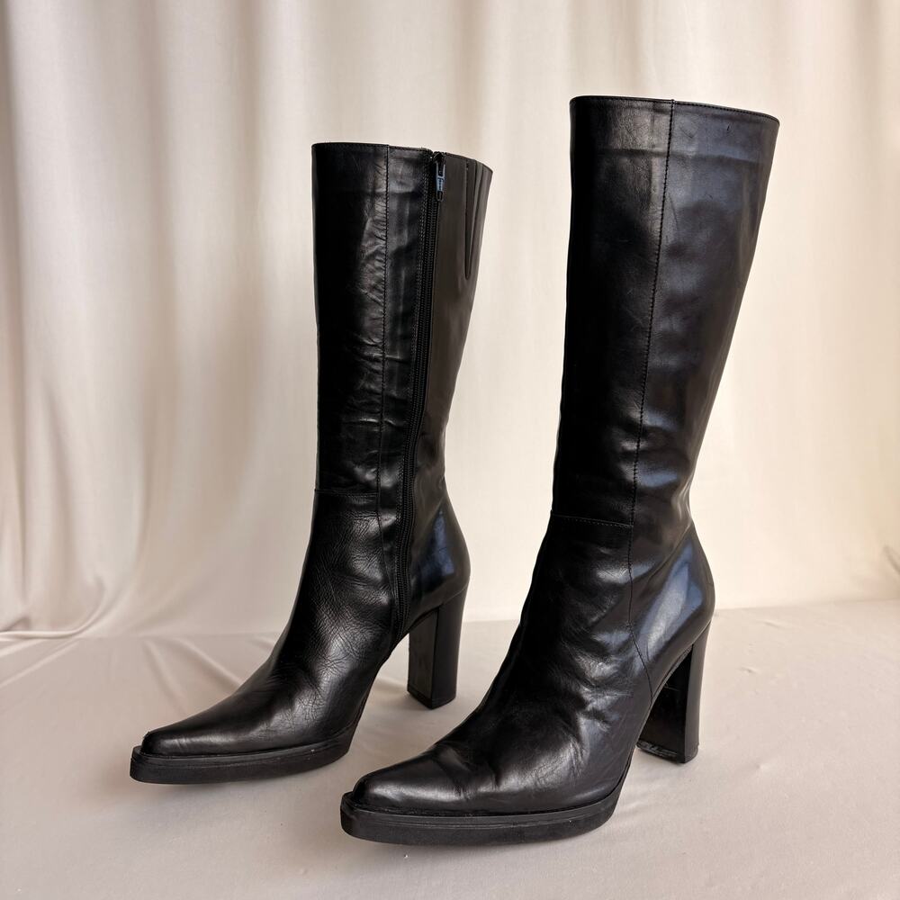 Barbarella Black Leather Pointed Toe Boots - EU 35 / US 6